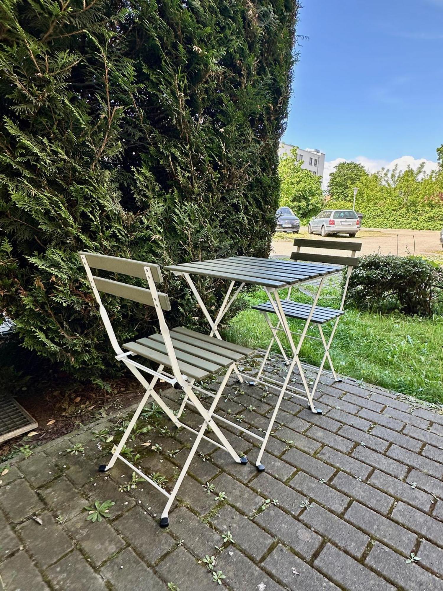 Geraeumiges 2R City-Apartment Uninaehe Mit Tv Streaming, Terrasse Magdeburg Luaran gambar