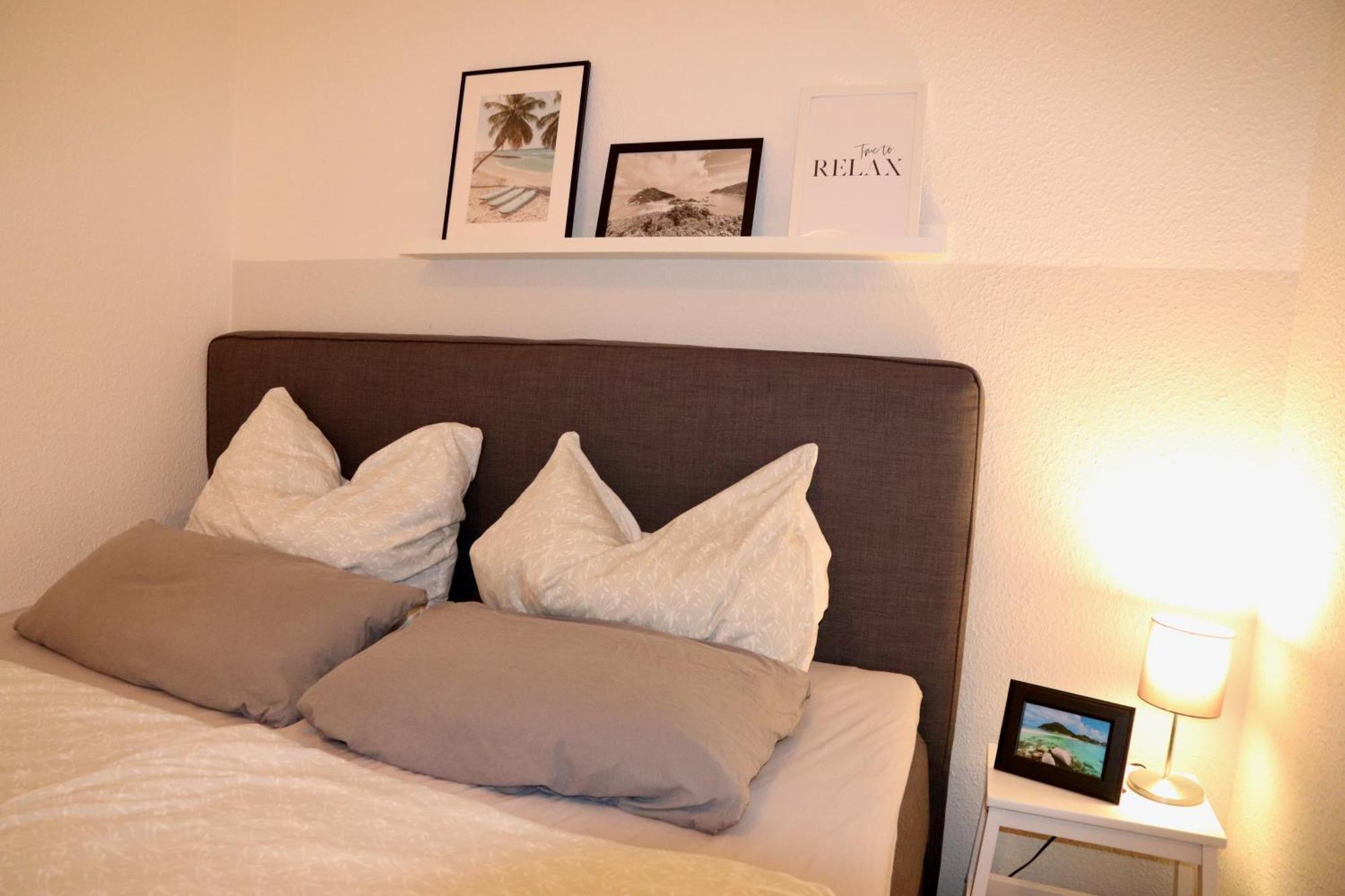Geraeumiges 2R City-Apartment Uninaehe Mit Tv Streaming, Terrasse Magdeburg Luaran gambar
