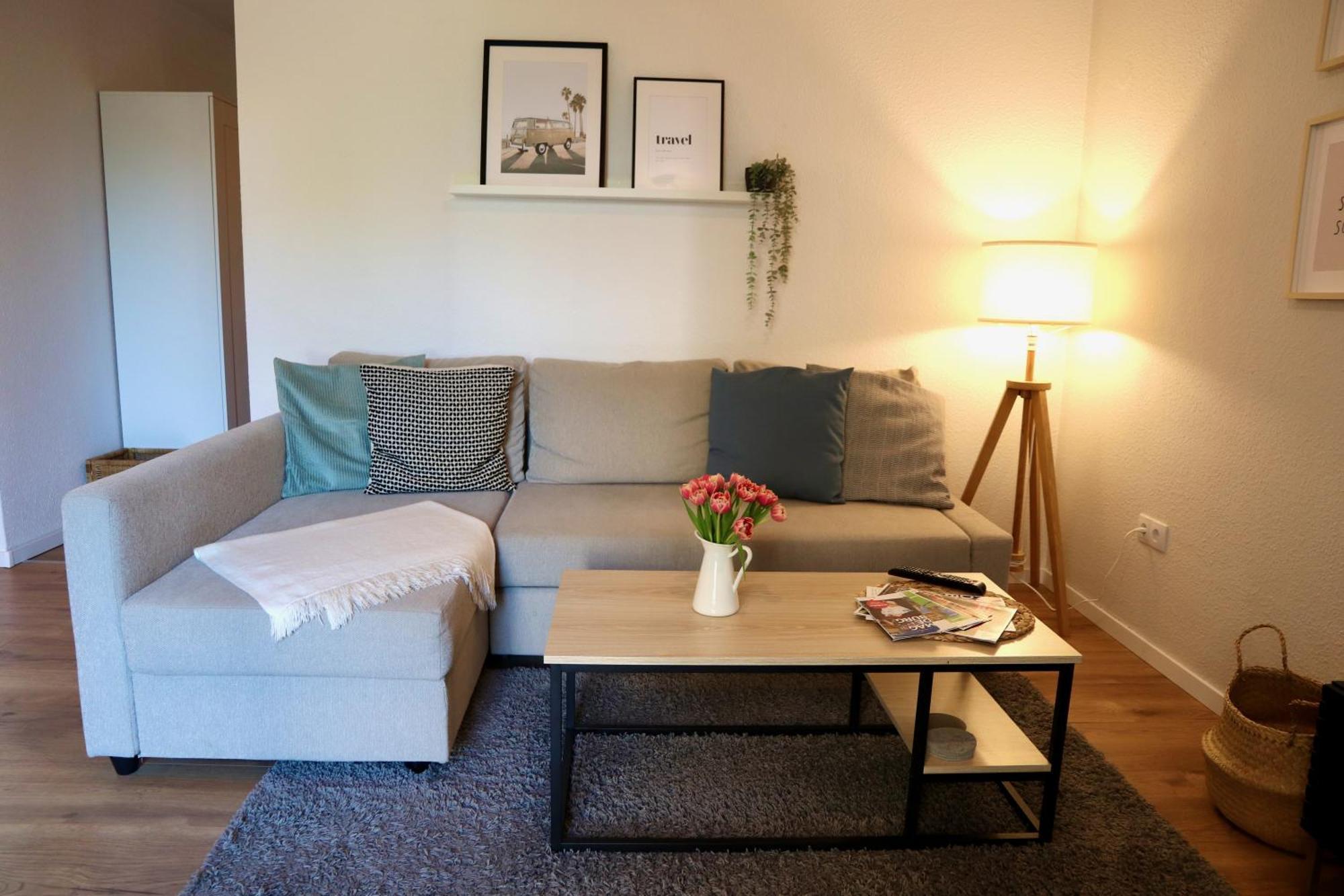 Geraeumiges 2R City-Apartment Uninaehe Mit Tv Streaming, Terrasse Magdeburg Luaran gambar
