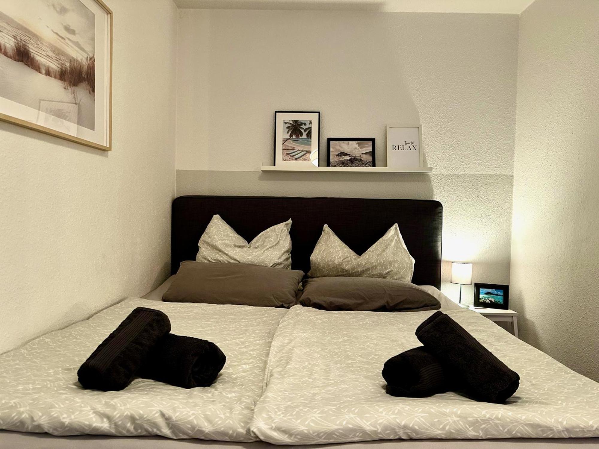 Geraeumiges 2R City-Apartment Uninaehe Mit Tv Streaming, Terrasse Magdeburg Luaran gambar